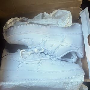 Size 8 air forces 1